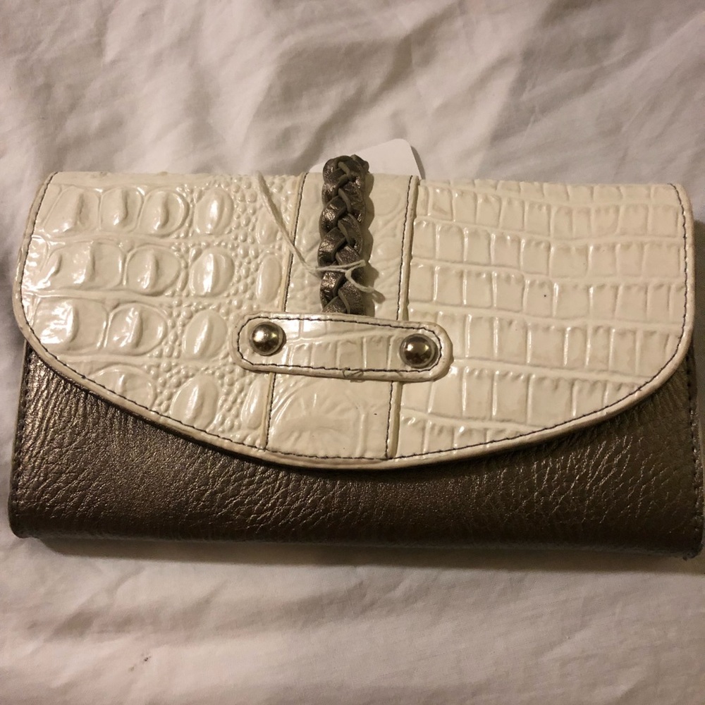 Women’s M.C. Large Leather White Wallet